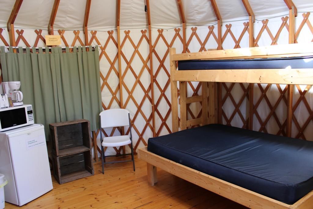 Tranquil Timbers Yurt 3 Hotel Sturgeon Bay Exterior photo