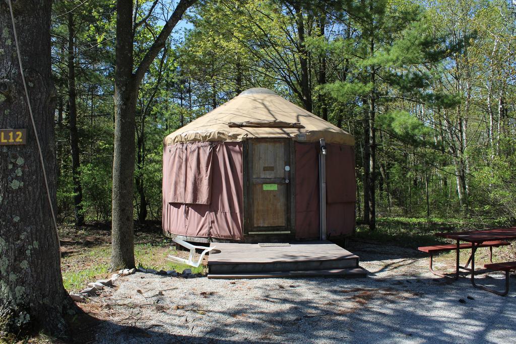 Tranquil Timbers Yurt 3 Hotel Sturgeon Bay Exterior photo